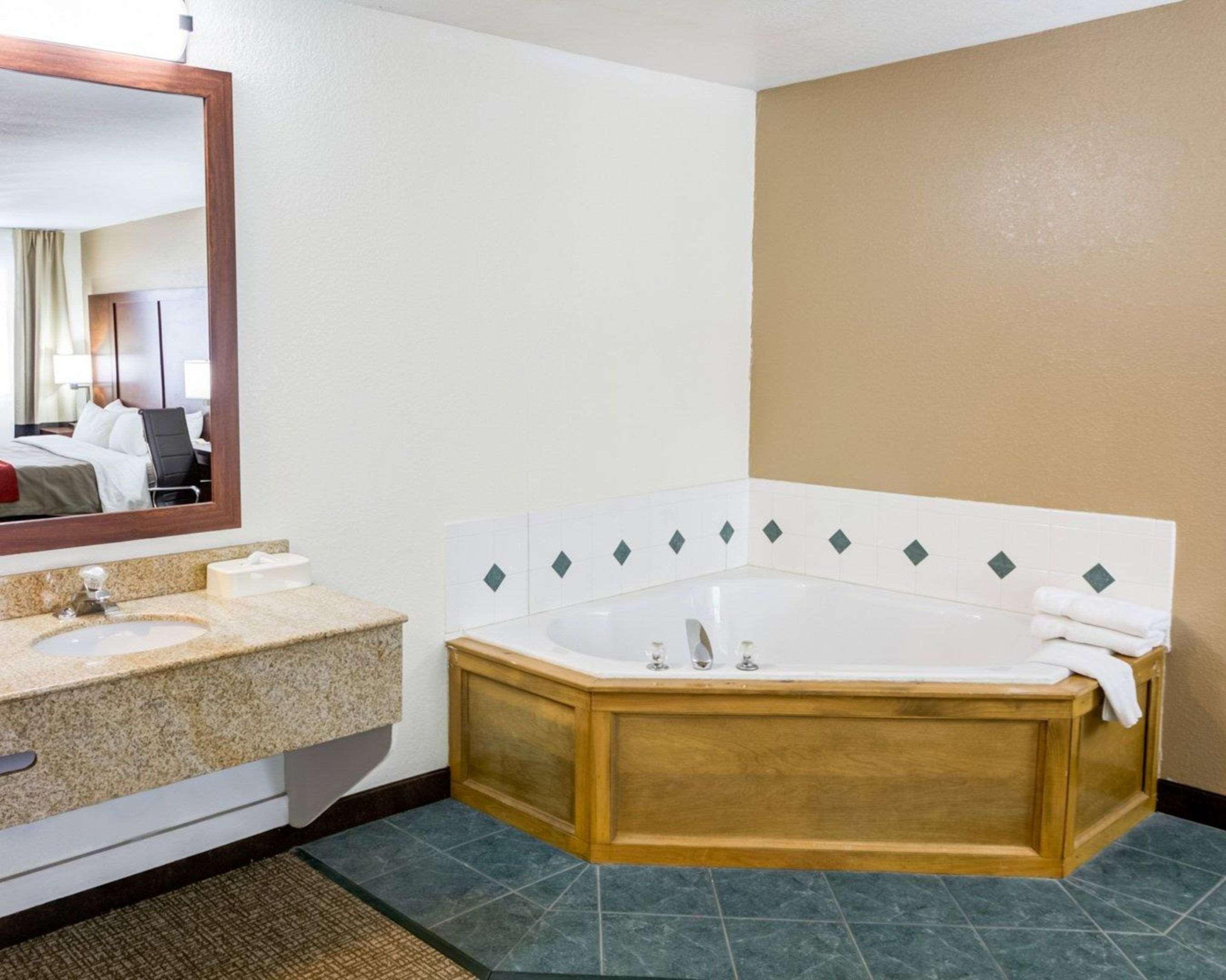 Comfort Inn Kearney - Liberty Bagian luar foto
